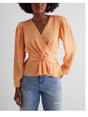 Express Satin V-Neck Twist Front Peplum Top NWT Apricot Size Small